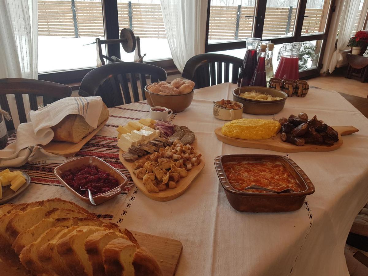 Sura Lu' Vasile. Bed & Breakfast Crivina  ภายนอก รูปภาพ